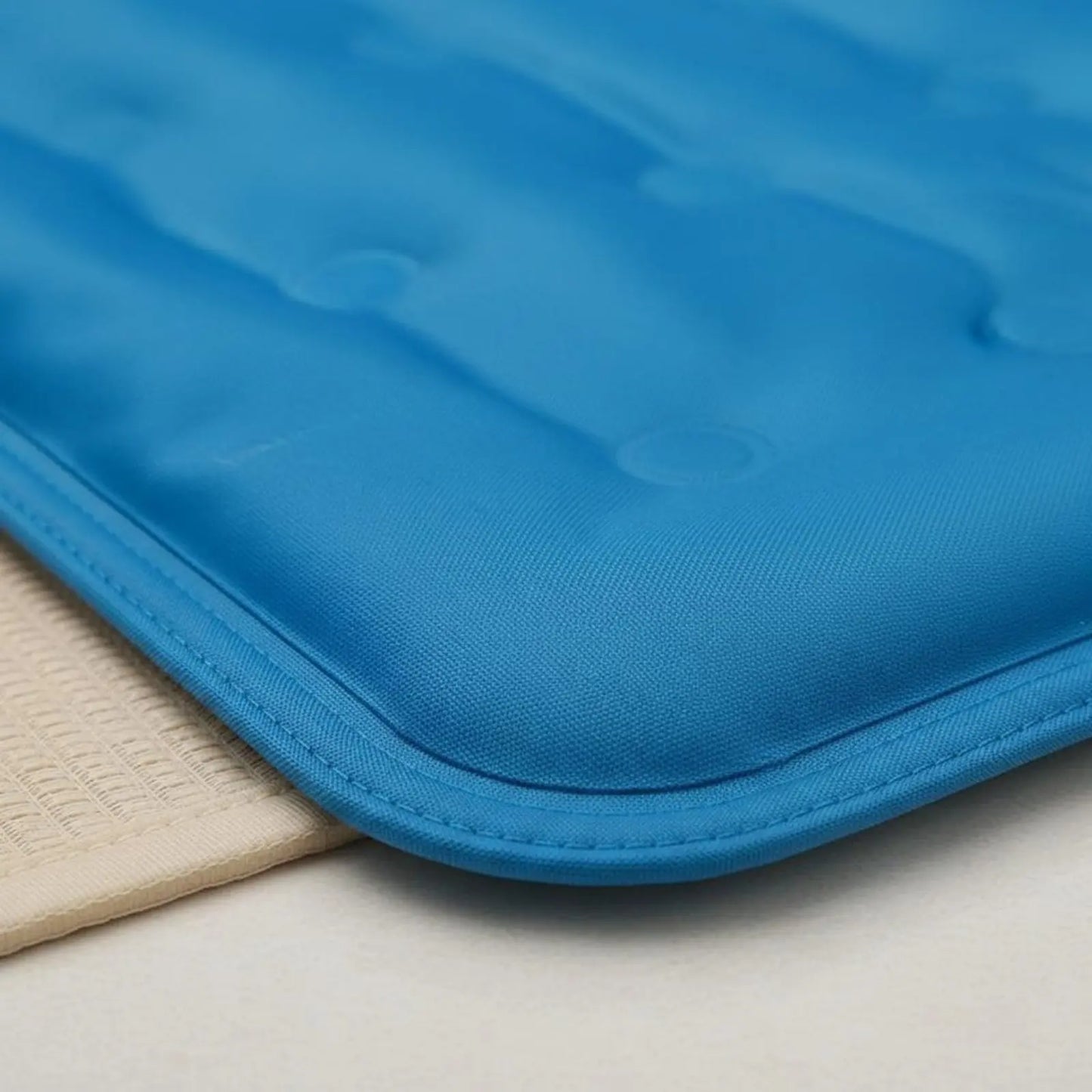 Pet Cooling Mat Gel Cooling Pad for Animals Long-Lasting Pressure-Activated for Dogs